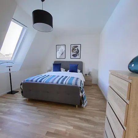 Modern & Light With View Aer12 *